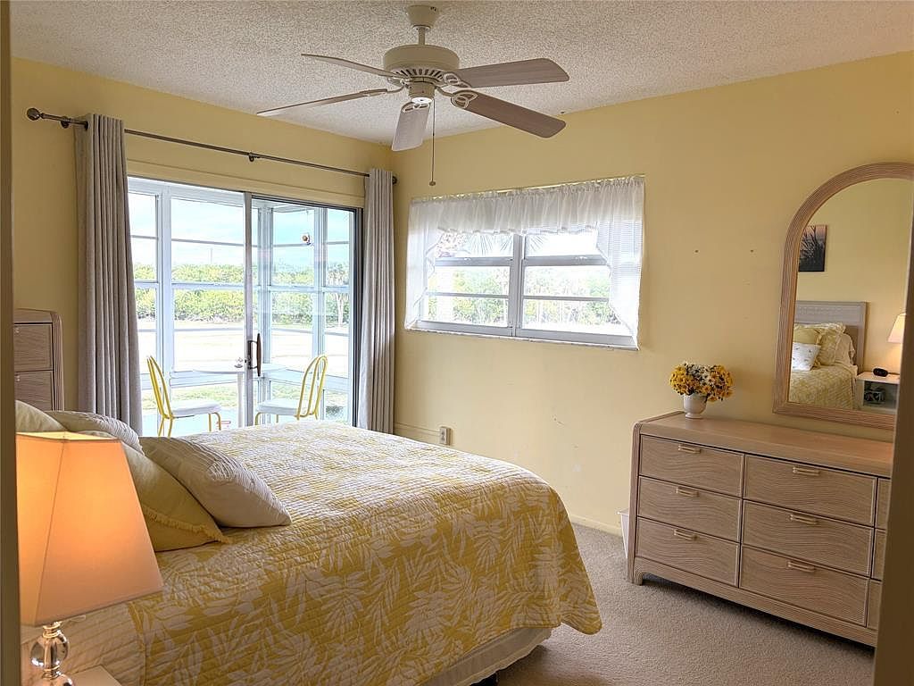 73 Royal Oak Ct APT 206 Vero Beach, FL 32962  | Condominium