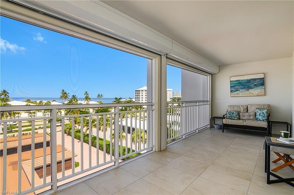 2600 Gulf Shore Blvd N APT 52 Naples, FL 34103  | Condominium