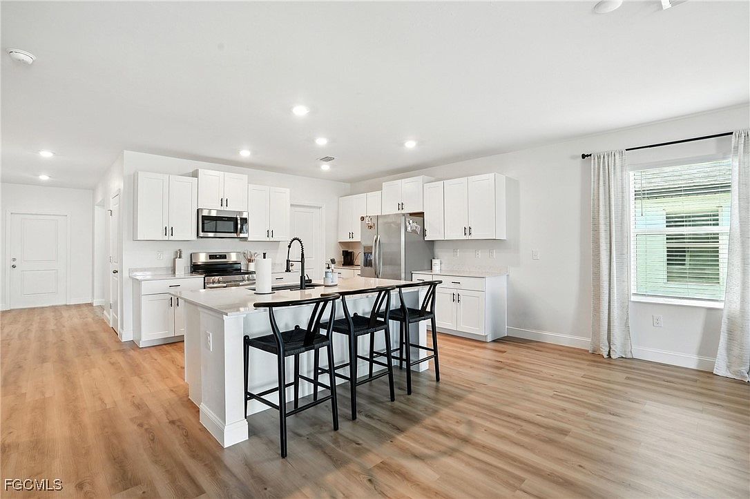 17765 Paradiso Way North Fort Myers, FL 33917  | Single Family