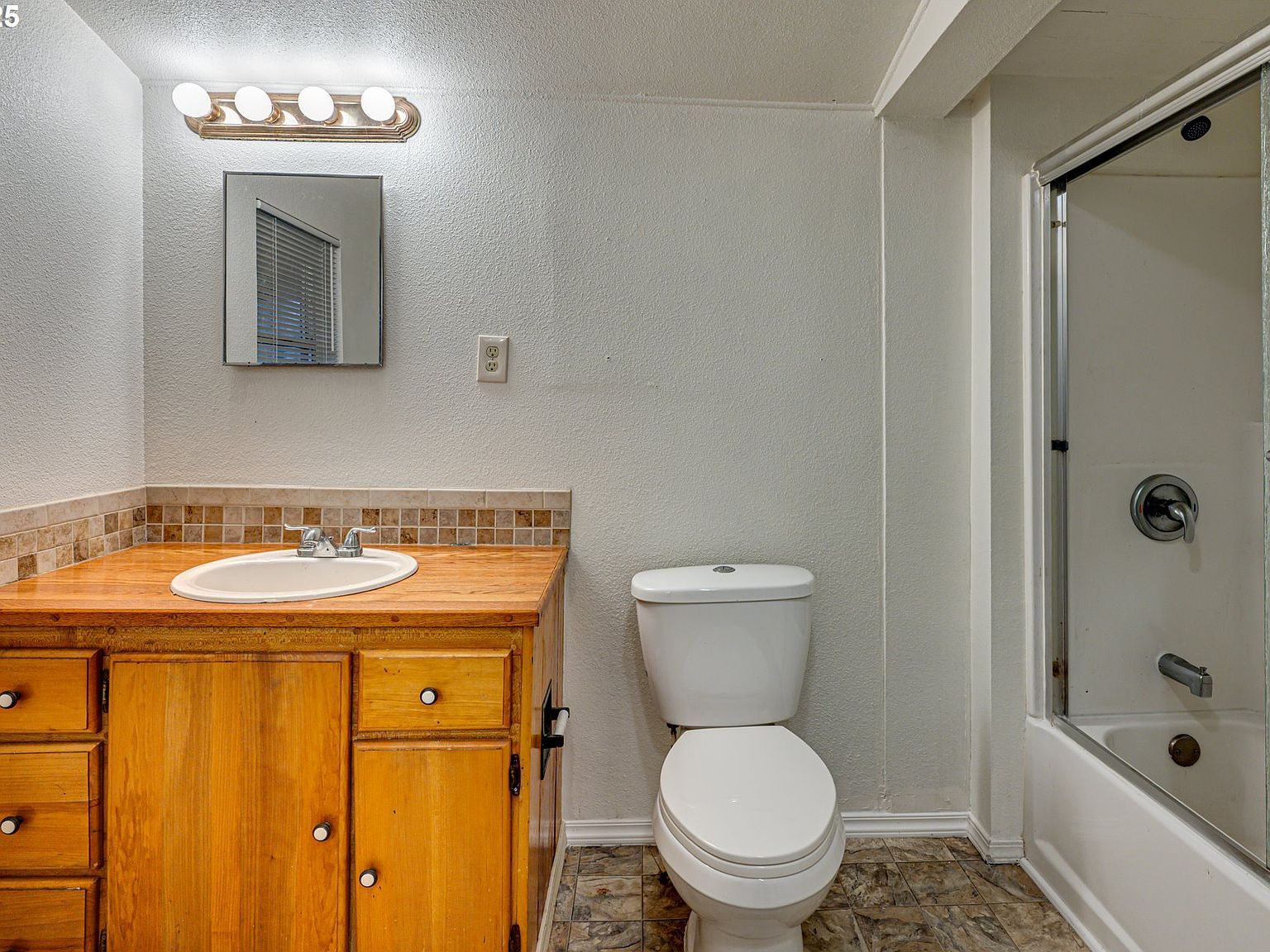 362 N 3rd Pl Kalama, WA 98625  | Single Family