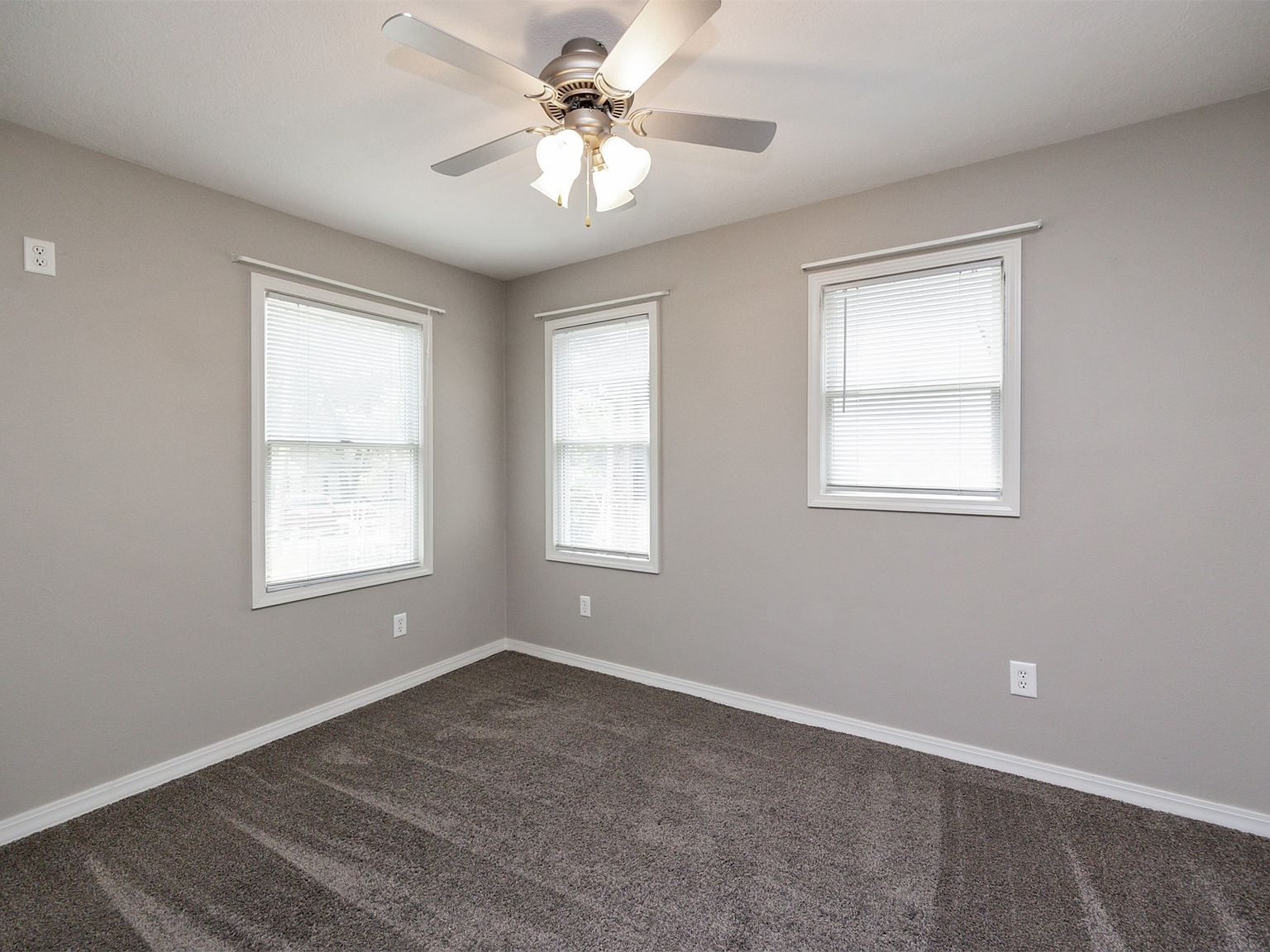 1012 28th St Des Moines, IA 50311  | Single Family