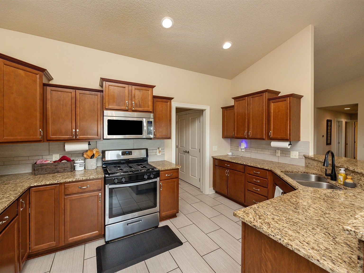 213 SW Carriage Dr Ankeny, IA 50023 | Single Family