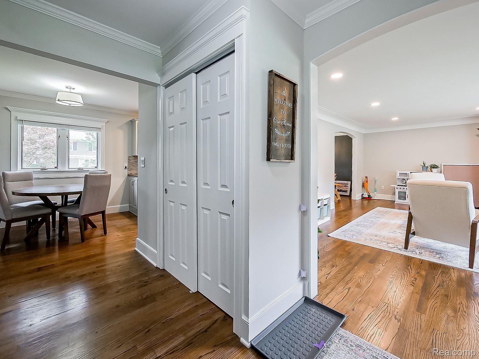 5611 Priory Ln Bloomfield Hills, MI 48301 | Single Family