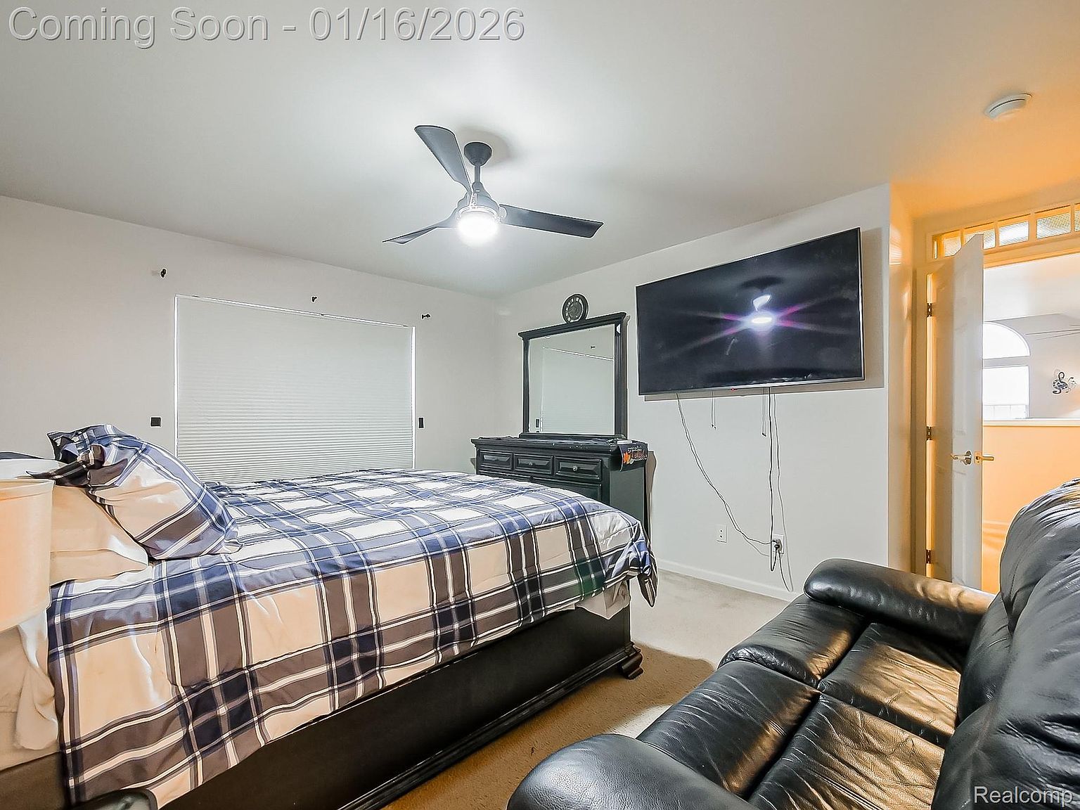 23461 Williamsburg Cir Woodhaven, MI 48183 | Condominium