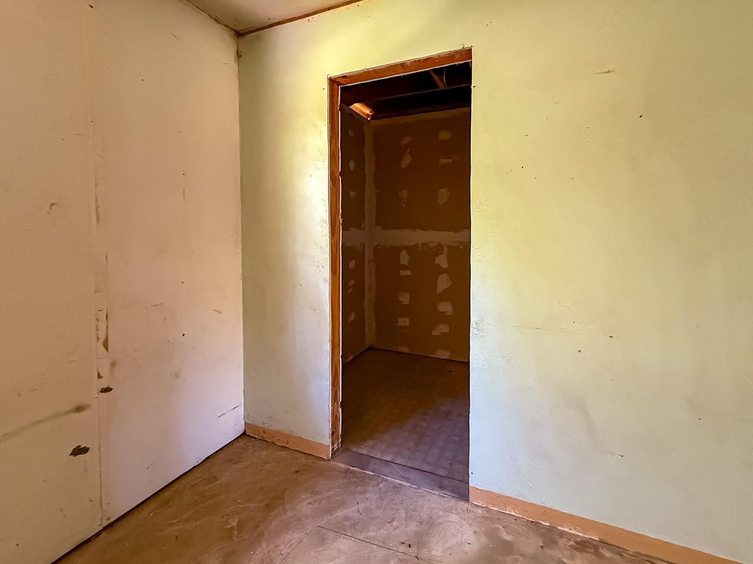 142 W Hickory Cv Onalaska, TX 77360 | Single Family