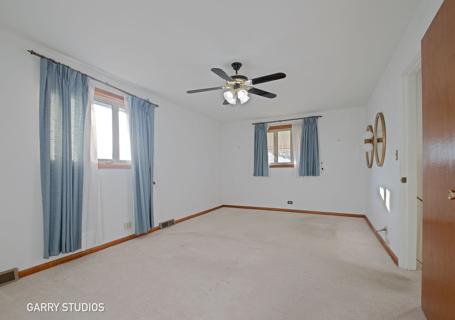 701 N Craig Pl Addison, IL 60101  | Single Family