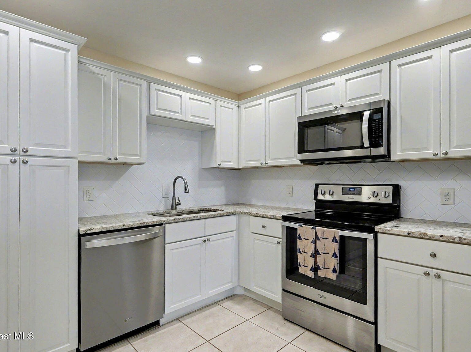 459 Ibis Ln #4-12 Satellite Beach, FL 32937  | Condominium