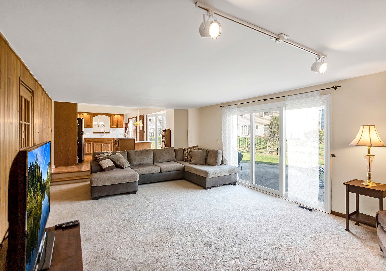 915 N Saratoga Dr Palatine, IL 60074  | Single Family