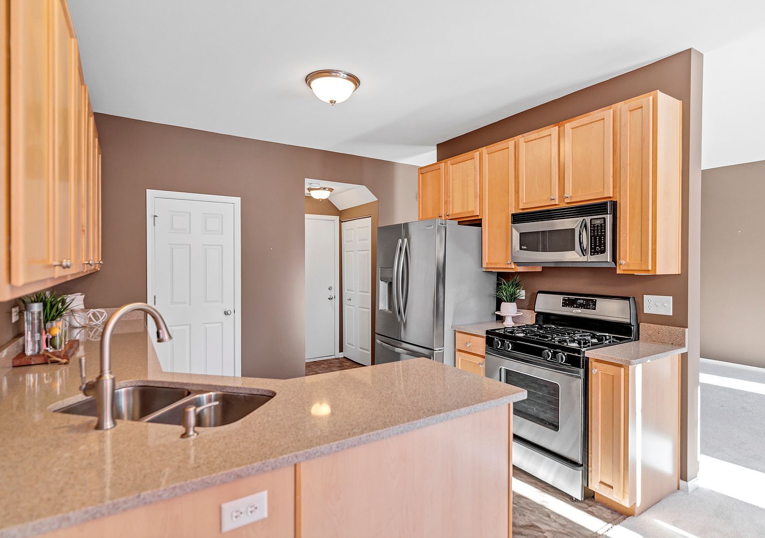 6526 Marble Ln Carpentersville, IL 60110 | New build