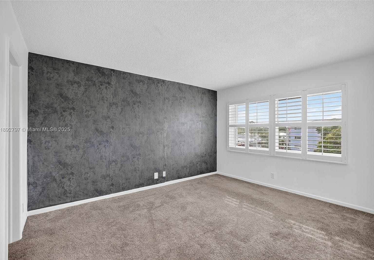 900 SW 12th St APT 305 Fort Lauderdale, FL 33315  | Condominium