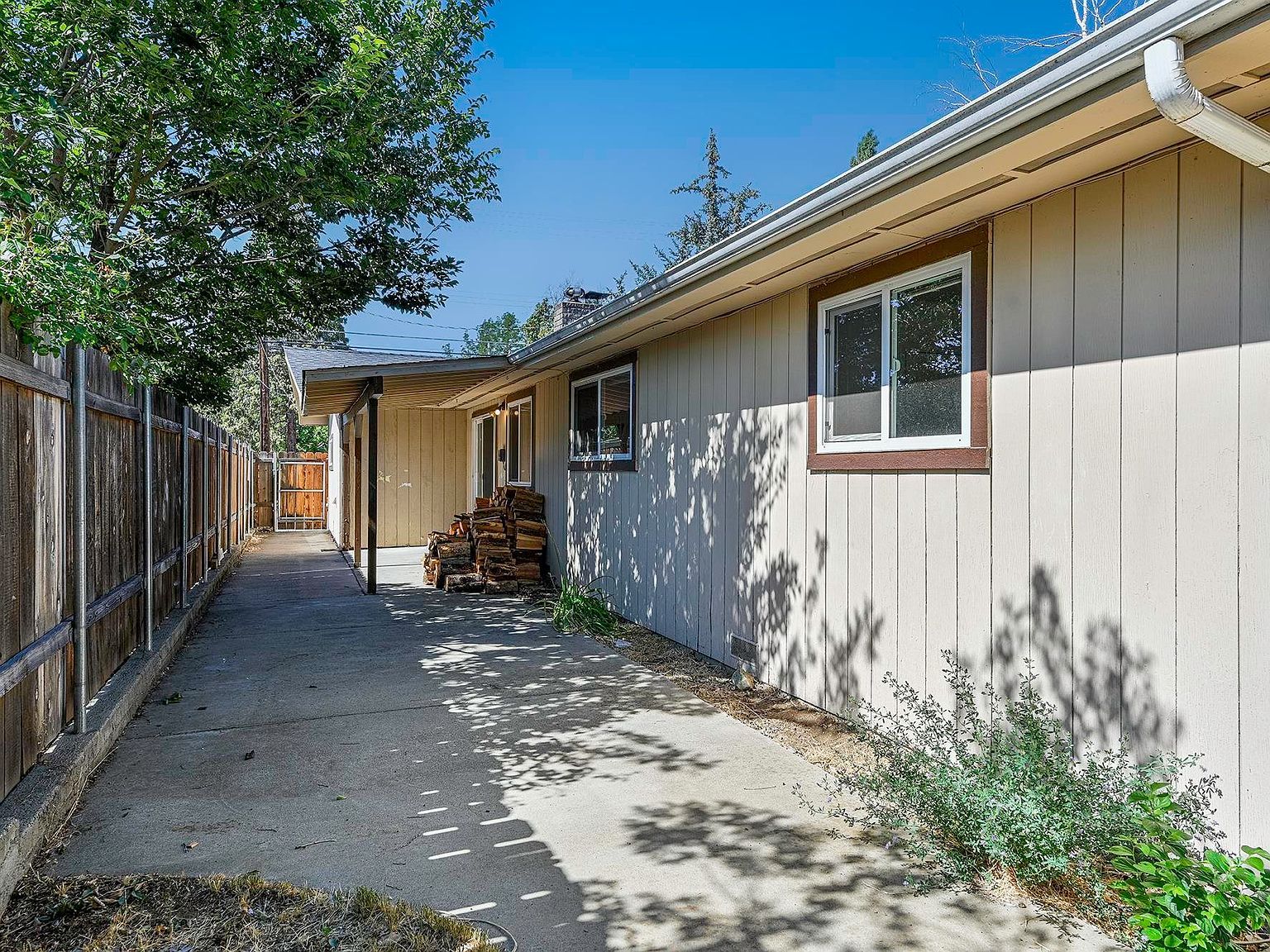 210 Sherman St Yreka, CA 96097 | Single Family