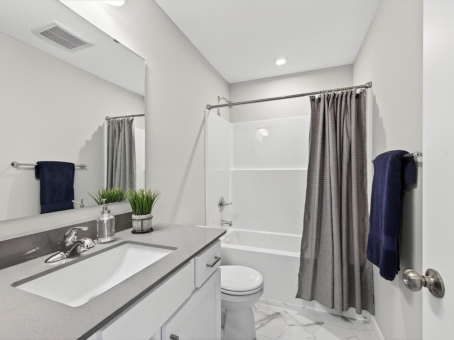 4710 89th St NE Monticello, MN 55362 | Single Family