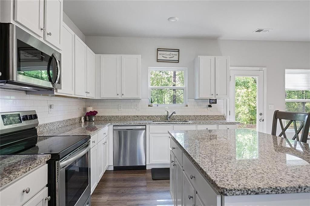 115 Haven Brook Way Douglasville, GA 30134  | Single Family