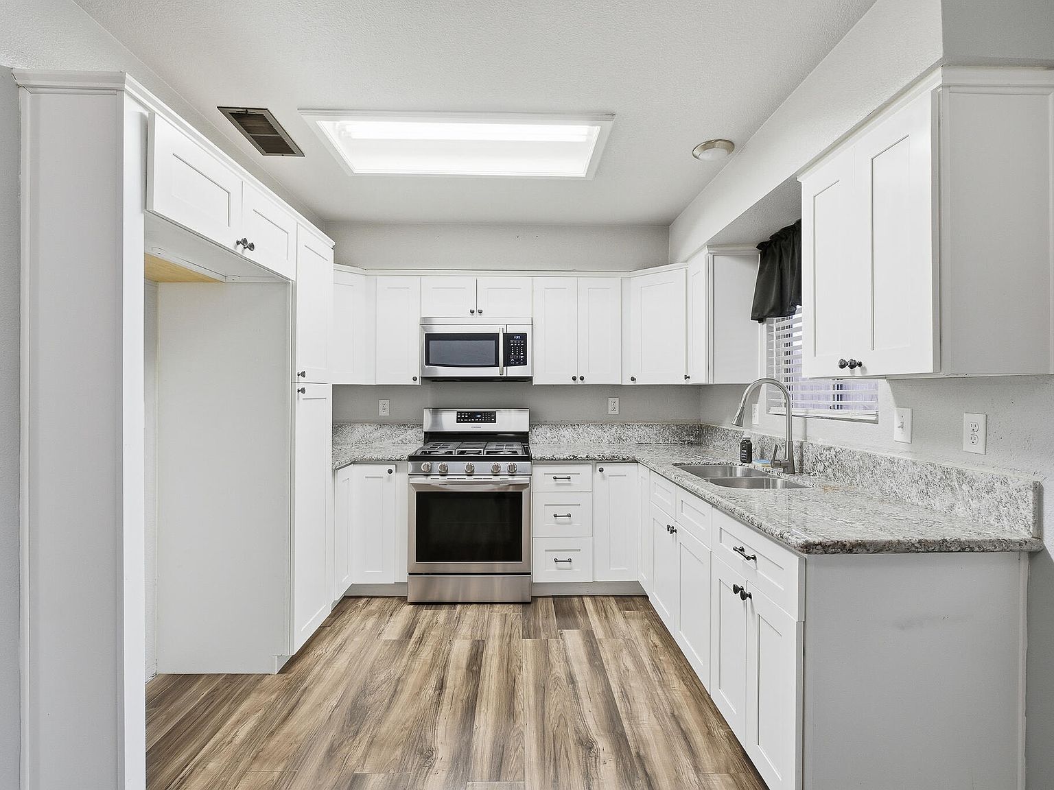 1500 Deer Creek St Tulare, CA 93274  | Single Family