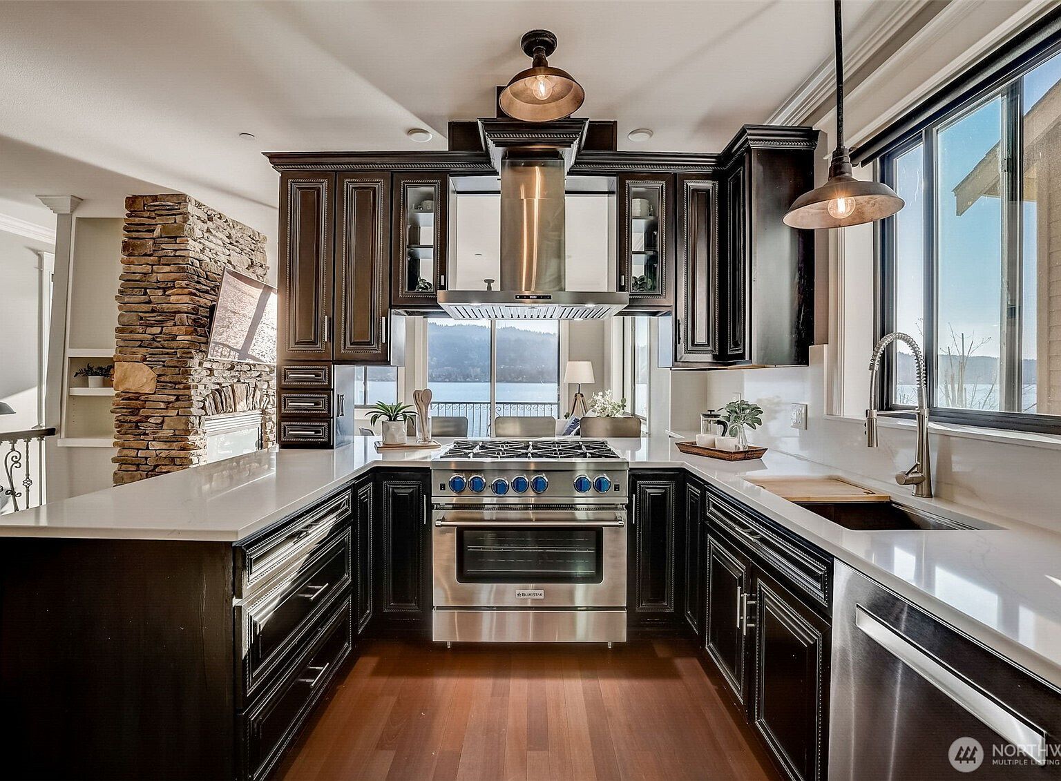 4013 E Lake Sammamish Shore Ln SE Sammamish, WA 98075 | Single Family