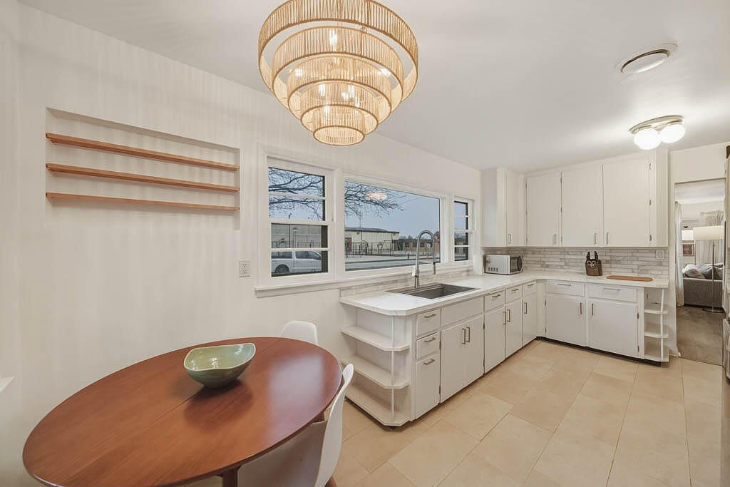 302 S Linn St Roland, IA 50236 | Single Family