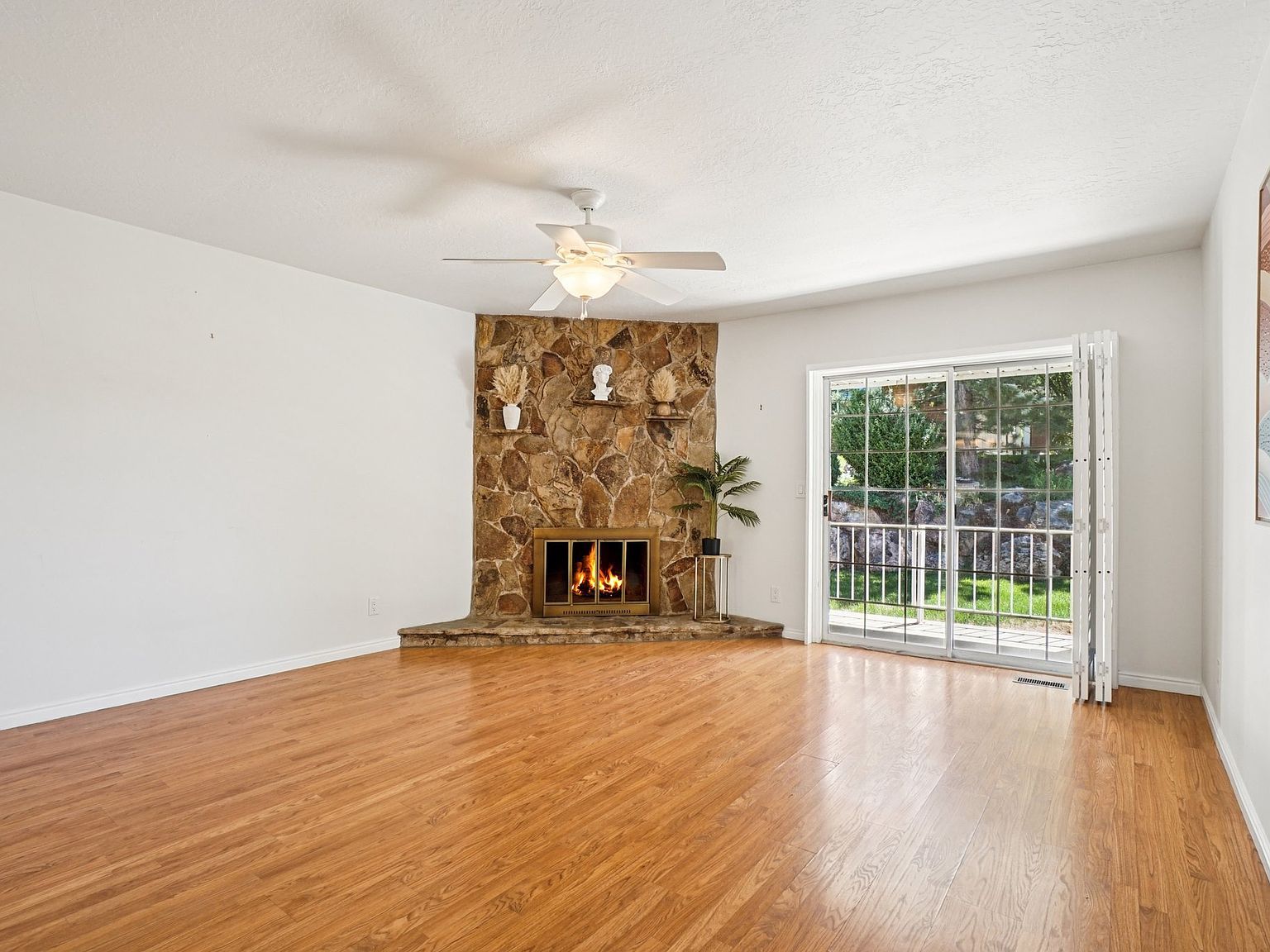 283 E 5450 S #20 Washington Terrace, UT 84405  | Condominium