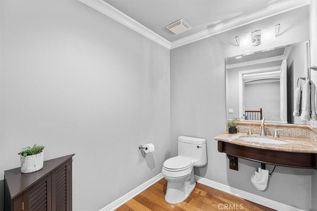 401 Bernard St UNIT 202 Costa Mesa, CA 92627  | Condominium