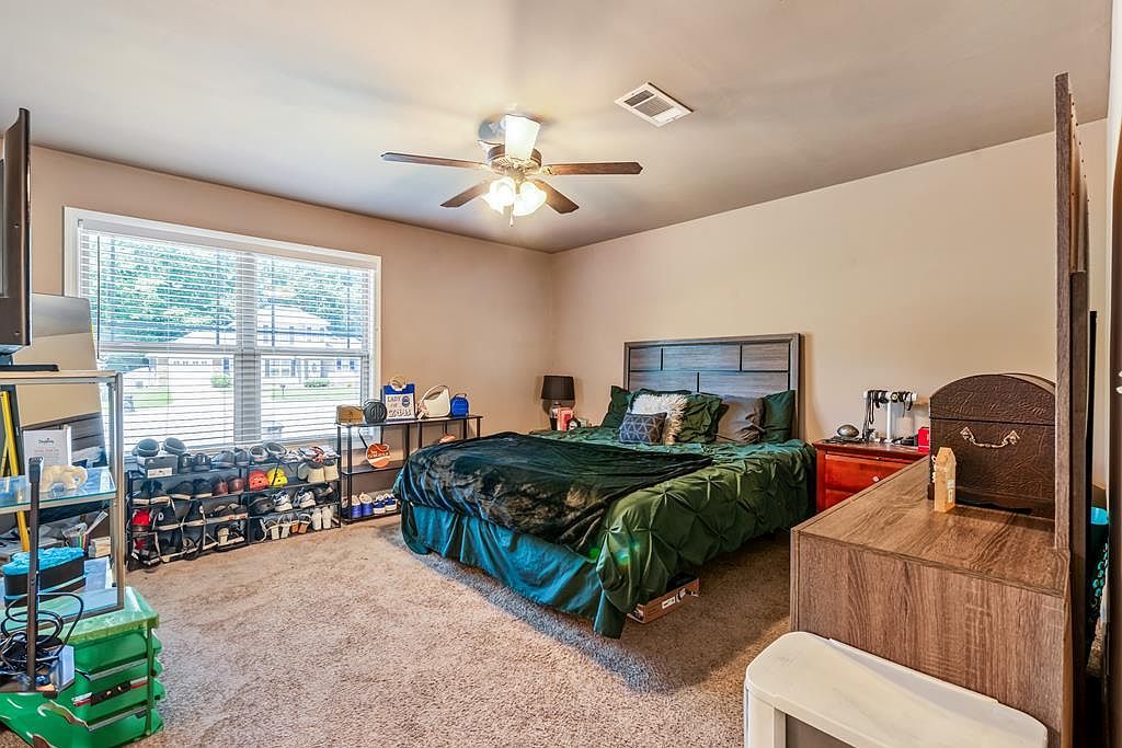 33 Hickory Heights Dr Phenix City, AL 36870  | Single Family