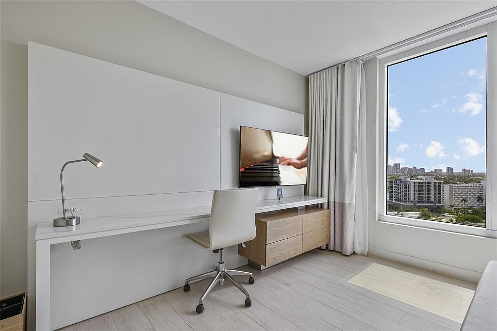 505 N Fort Lauderdale Beach Blvd #1702 Fort Lauderdale, FL 33304  | Condominium