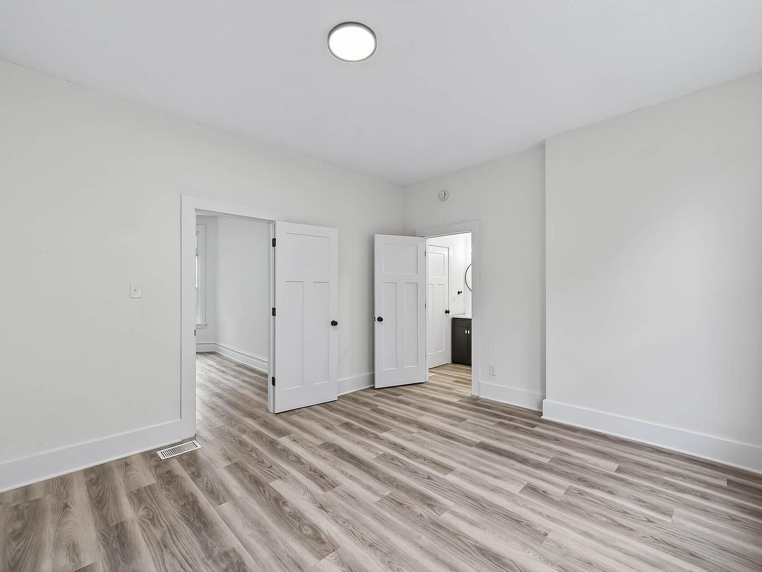 1181 Raymond Ave Saint Paul, MN 55108 | Single Family