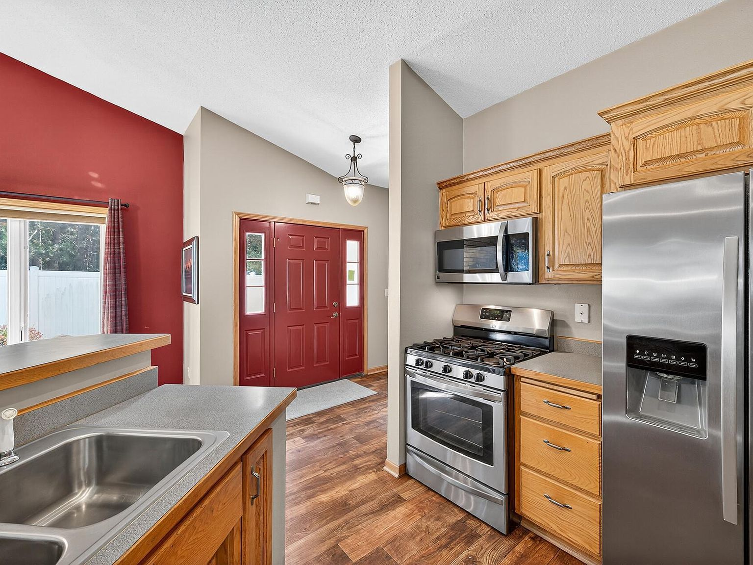 13471 Pine View Ln Lindstrom, MN 55045  | New build