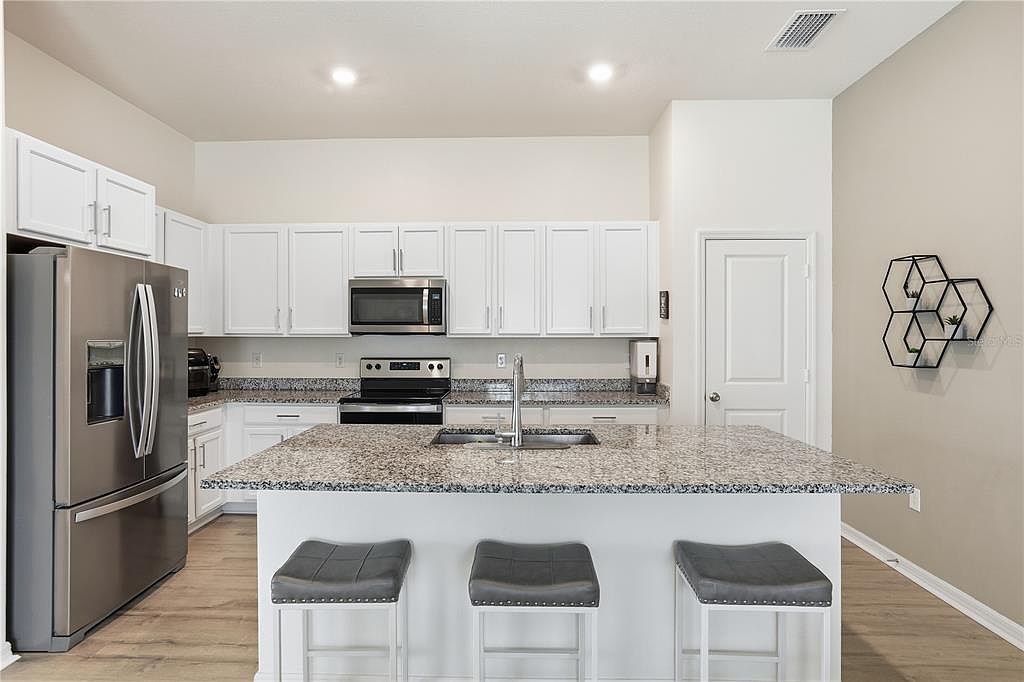 9181 Oscraft Dr Davenport, FL 33896  | Single Family