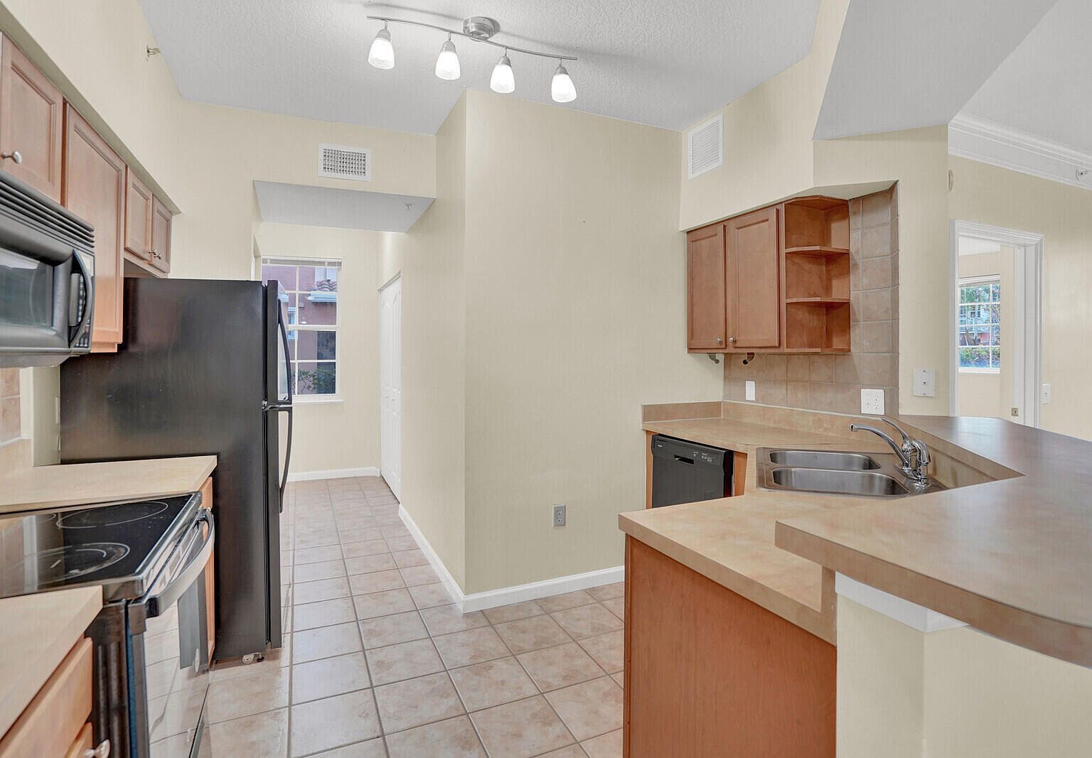 9845 Baywinds Dr APT 6102 West Palm Beach, FL 33411  | Condominium