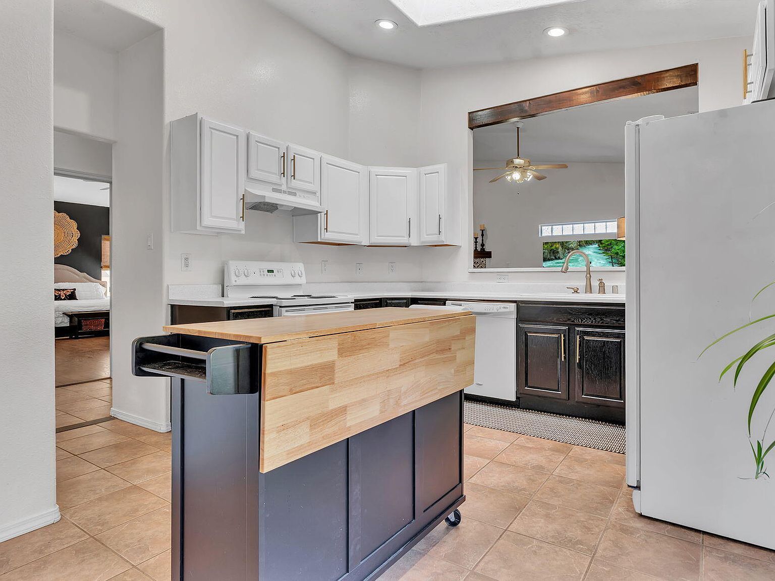 8423 San Tesoro St NE Albuquerque, NM 87113  | Single Family