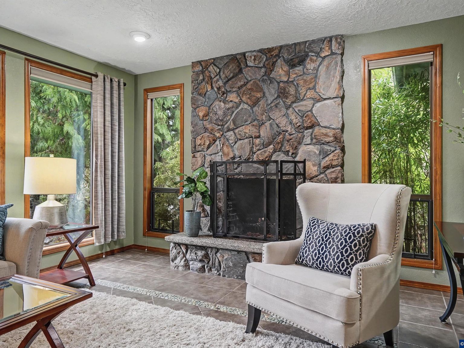 4504 Century Dr S Salem, OR 97302  | Single Family