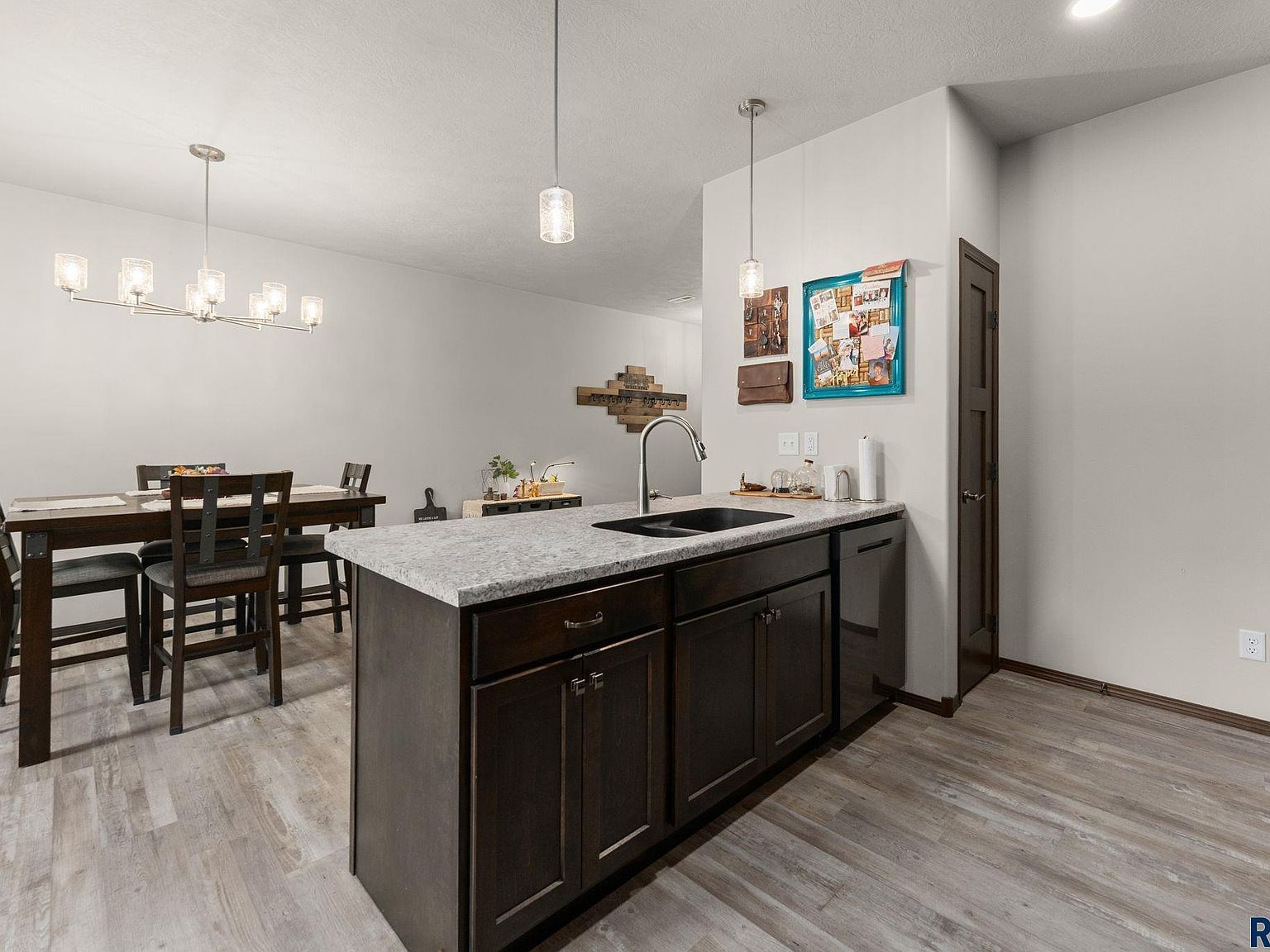 4500 E Whisper Ridge Pl Sioux Falls, SD 57108  | New build