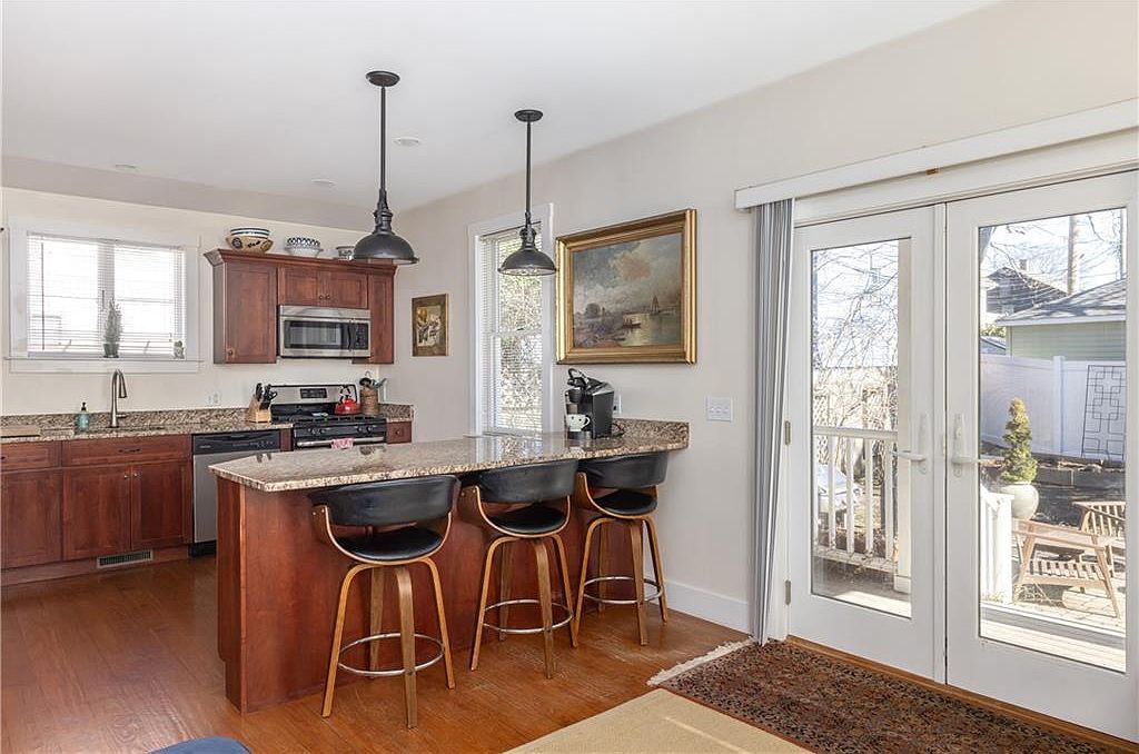 31 Edward St Newport, RI 02840  | Single Family