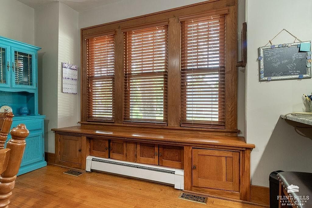 601 Ohio St Alma, KS 66401  | Single Family