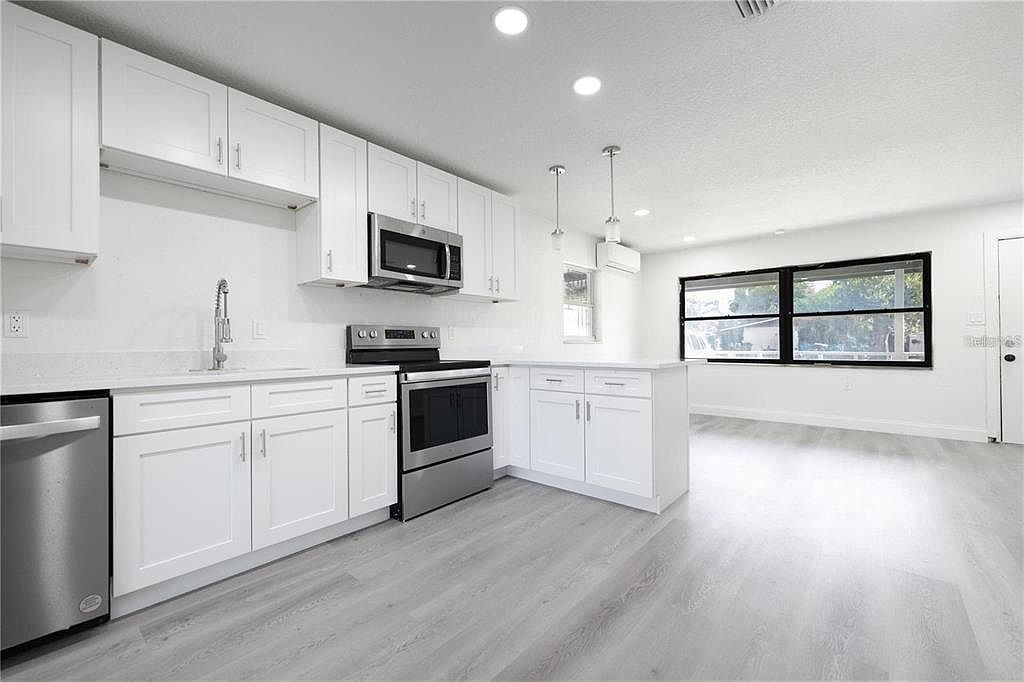 4605 Elmira Pl Orlando, FL 32811  | Single Family