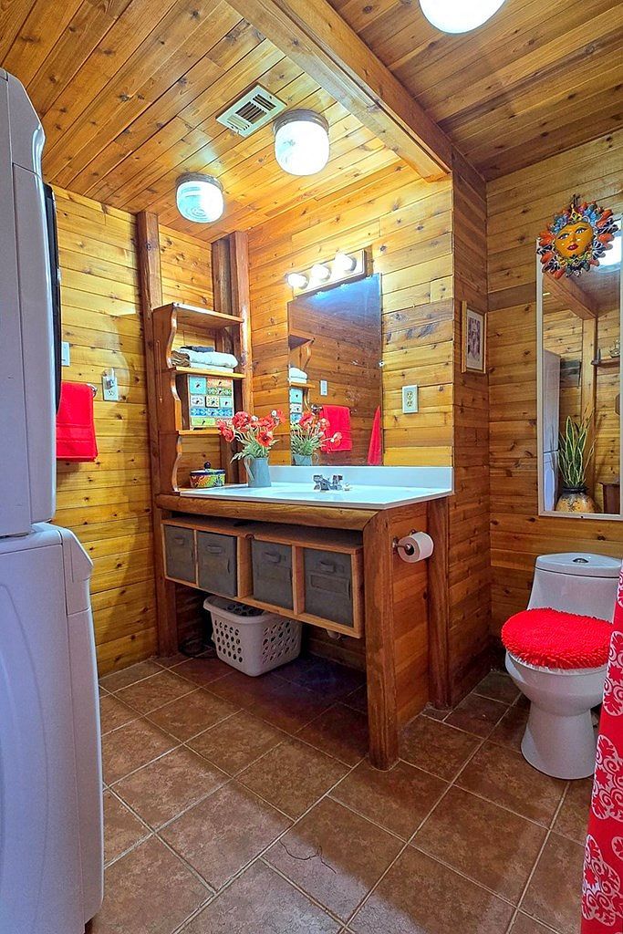 389 Lakeland Cir Hemphill, TX 75948  | Single Family