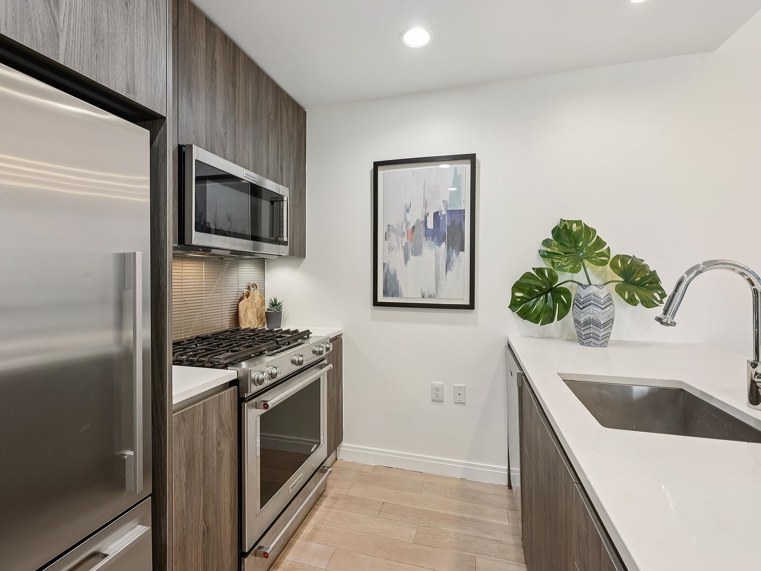 160 1st St APT 1013 Jersey City, NJ 07302 | Condominium