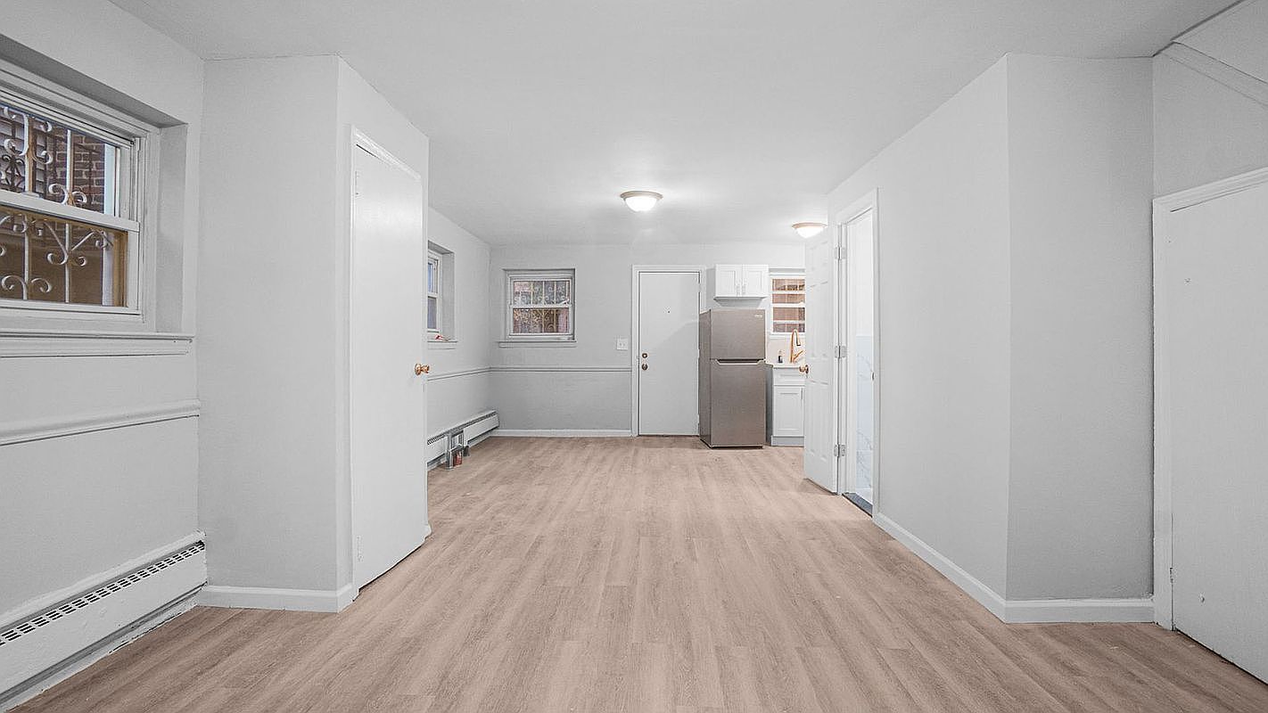 836 E 229th St Bronx, NY 10466 | Single Family