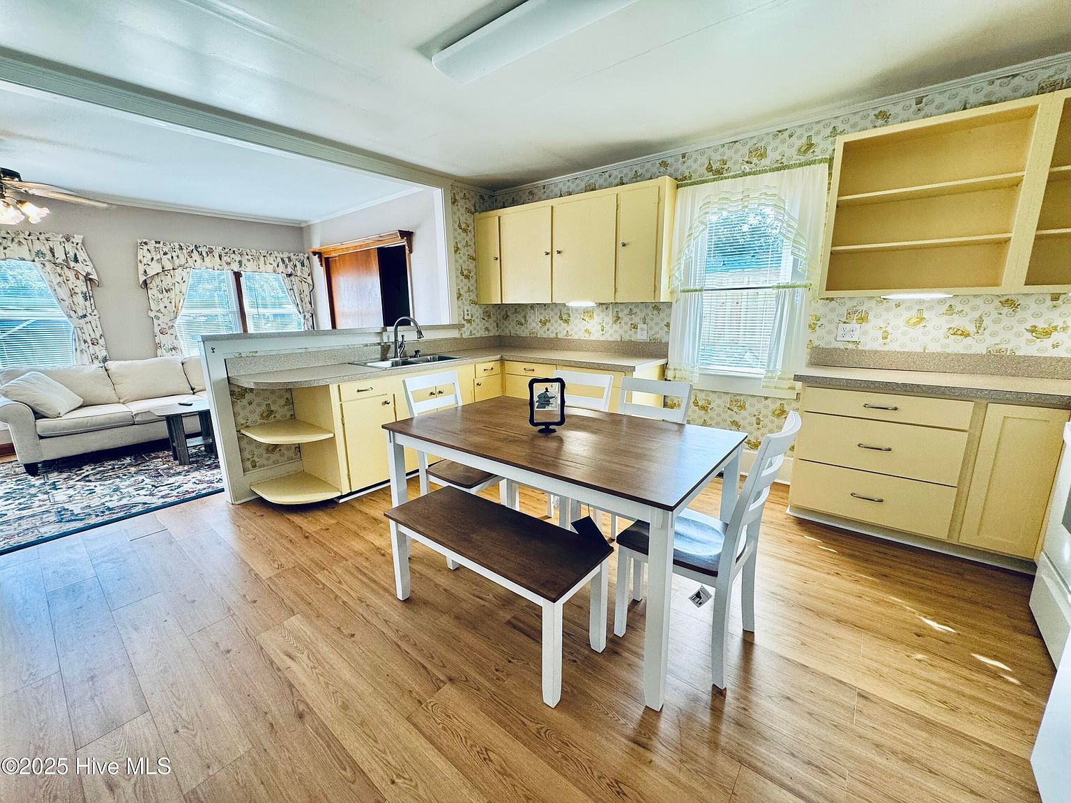 138 Victoria Dr Wilmington, NC 28401  | Single Family