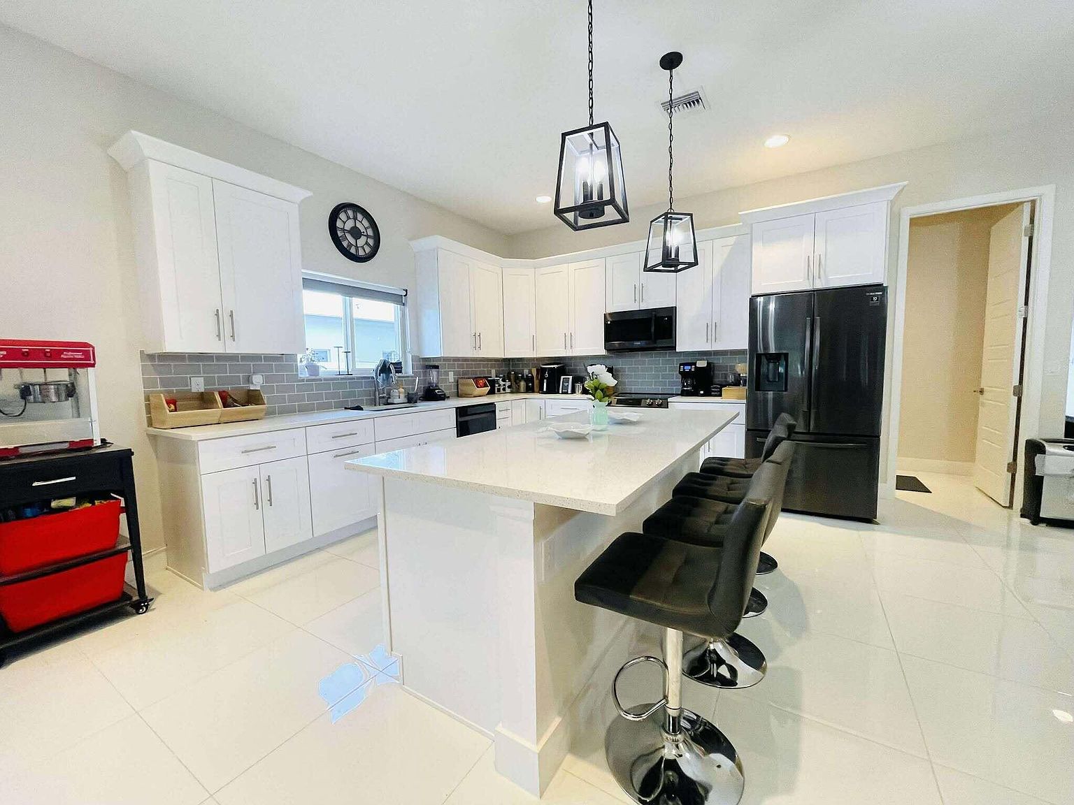 115 SW Oakridge Dr Port Saint Lucie, FL 34984 | Single Family