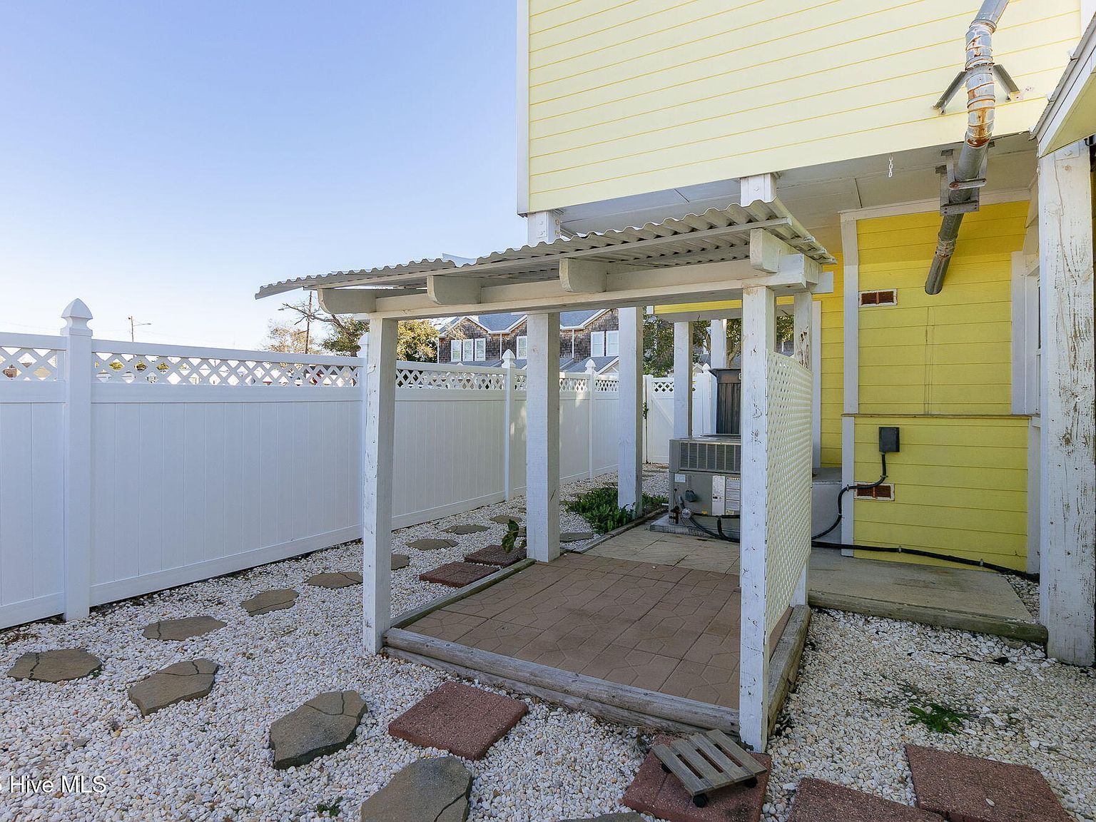 104 S 13th St Morehead City, NC 28557  | Single Family