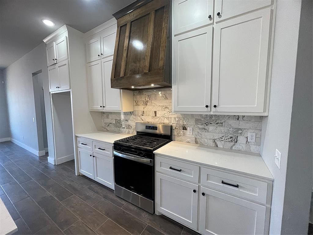 4516 Hambletonian Ln Mustang, OK 73064  | Single Family