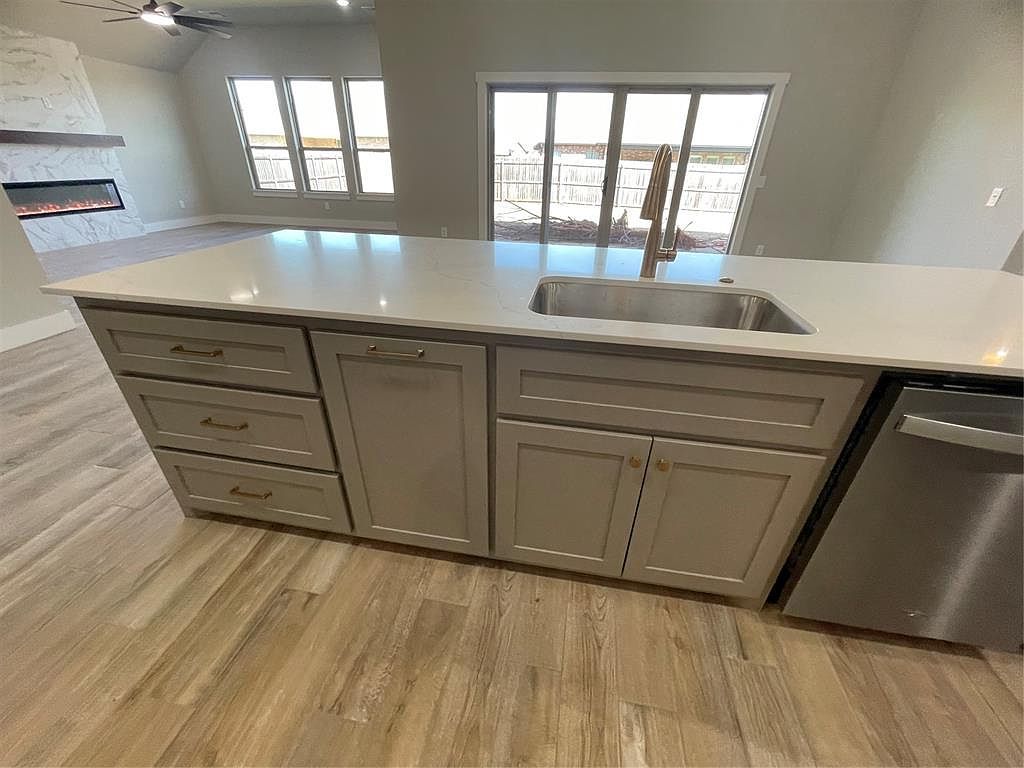 4604 Hambletonian Ln Mustang, OK 73064  | Single Family