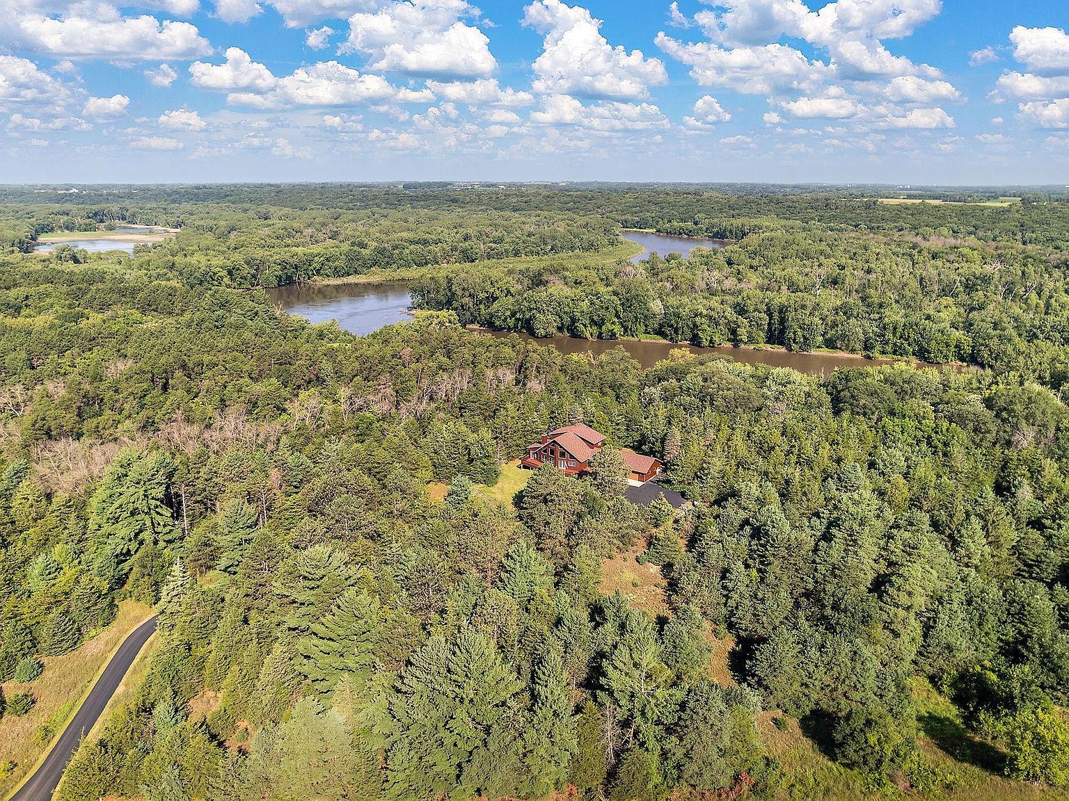 18129 E Sioux Vista Dr Jordan, MN 55352 | Single Family