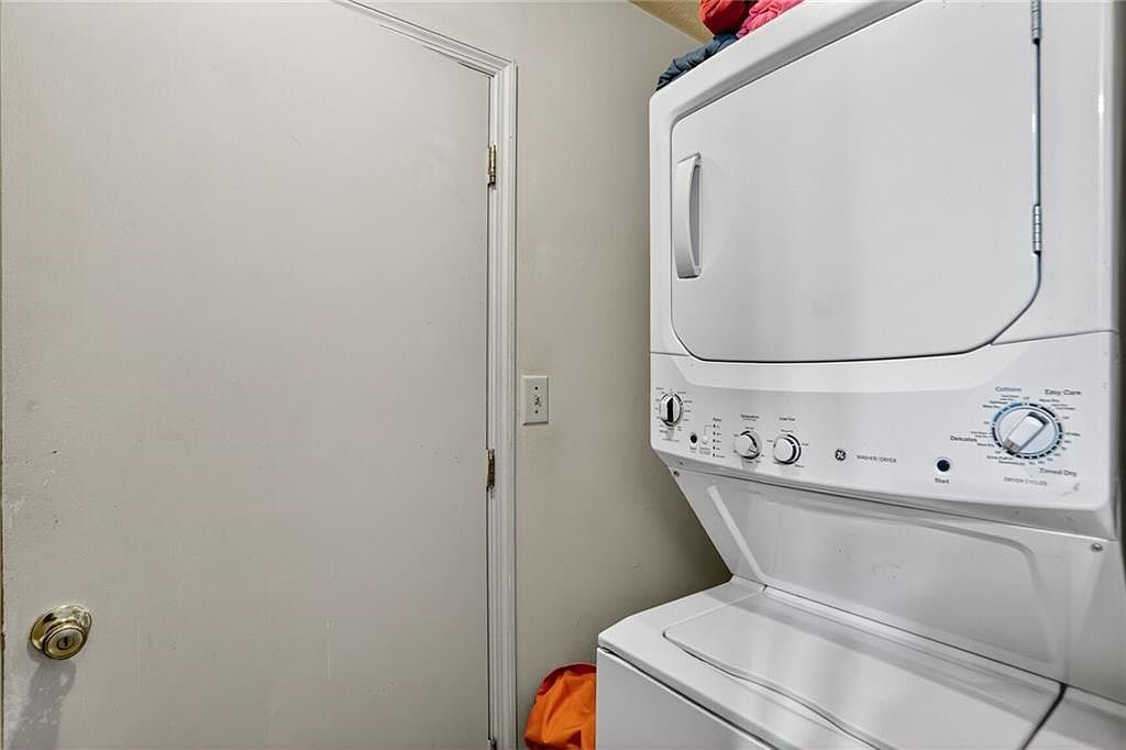 985 Farrington Pl SE Atlanta, GA 30315  | Single Family