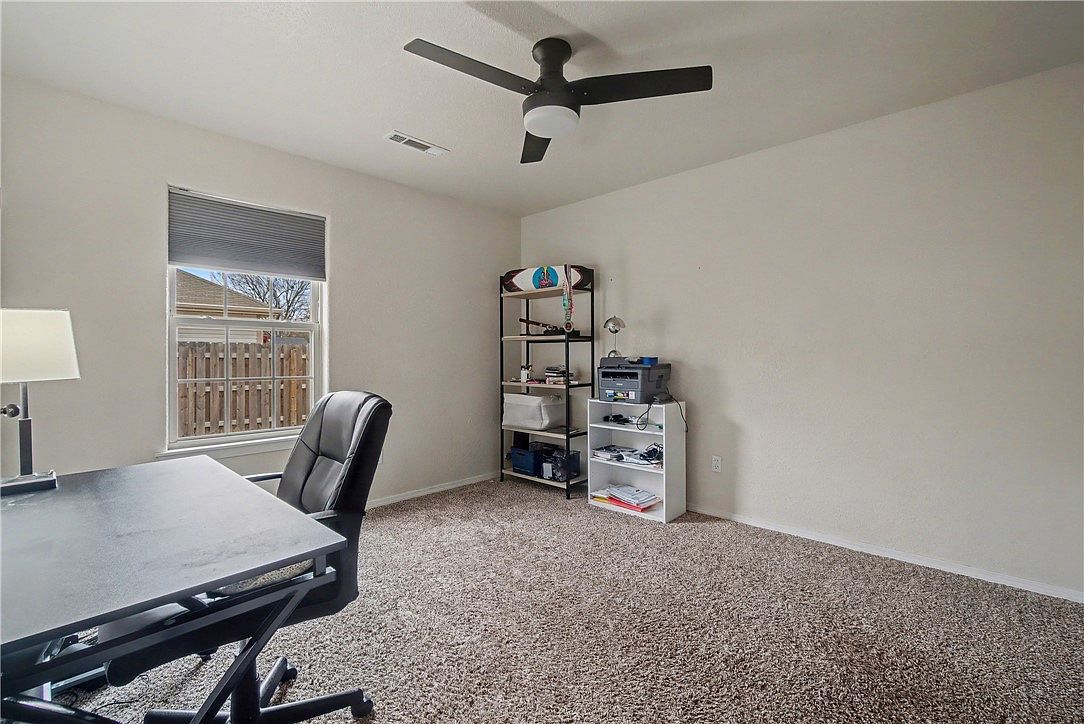 340 W Circle Dr Fayetteville, AR 72701  | Single Family