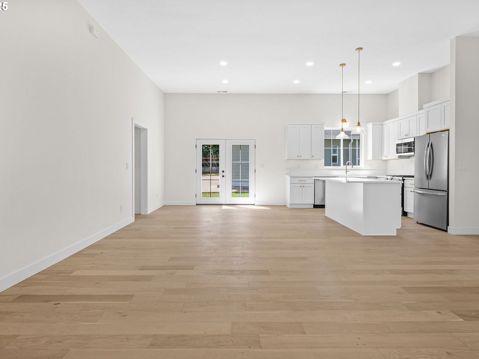 10236 NE Beech St Portland, OR 97220 | Single Family