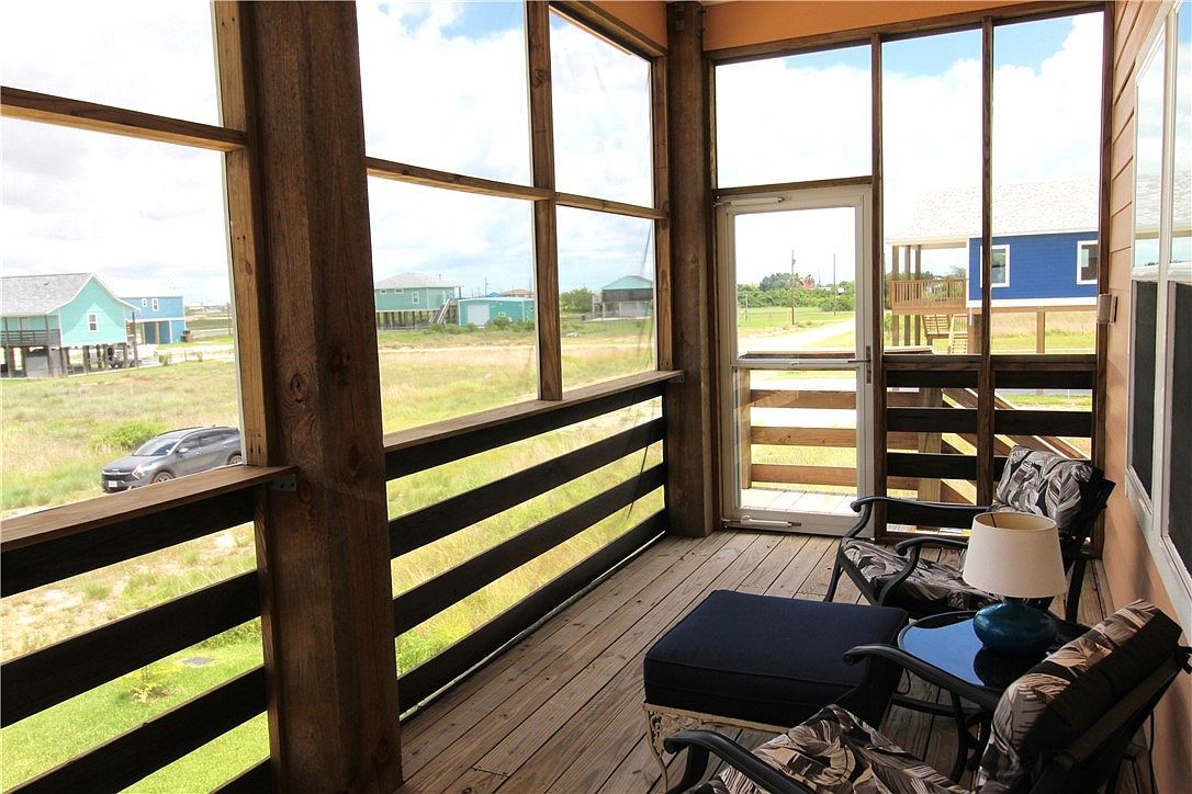 11 & 12 Bayview Loop Rockport, TX 78382  | Single Family