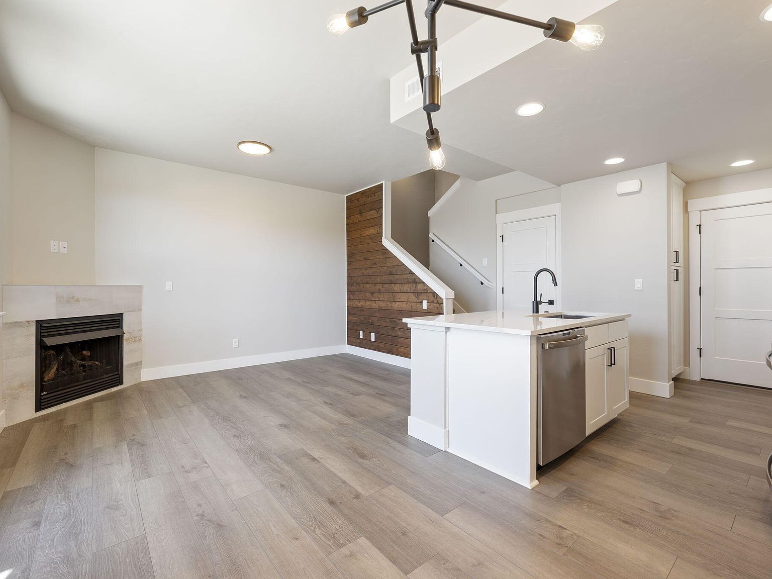 20530 NE Empire Ave Bend, OR 97701 | New build