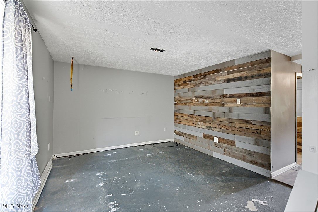 280 Virginia Ridge Rd Philo, OH 43771  | Single Family