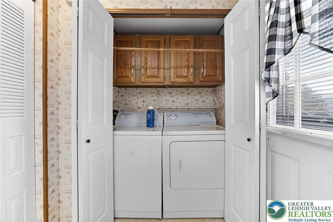 37 Stacey Dr Walnutport, PA 18088 | New build